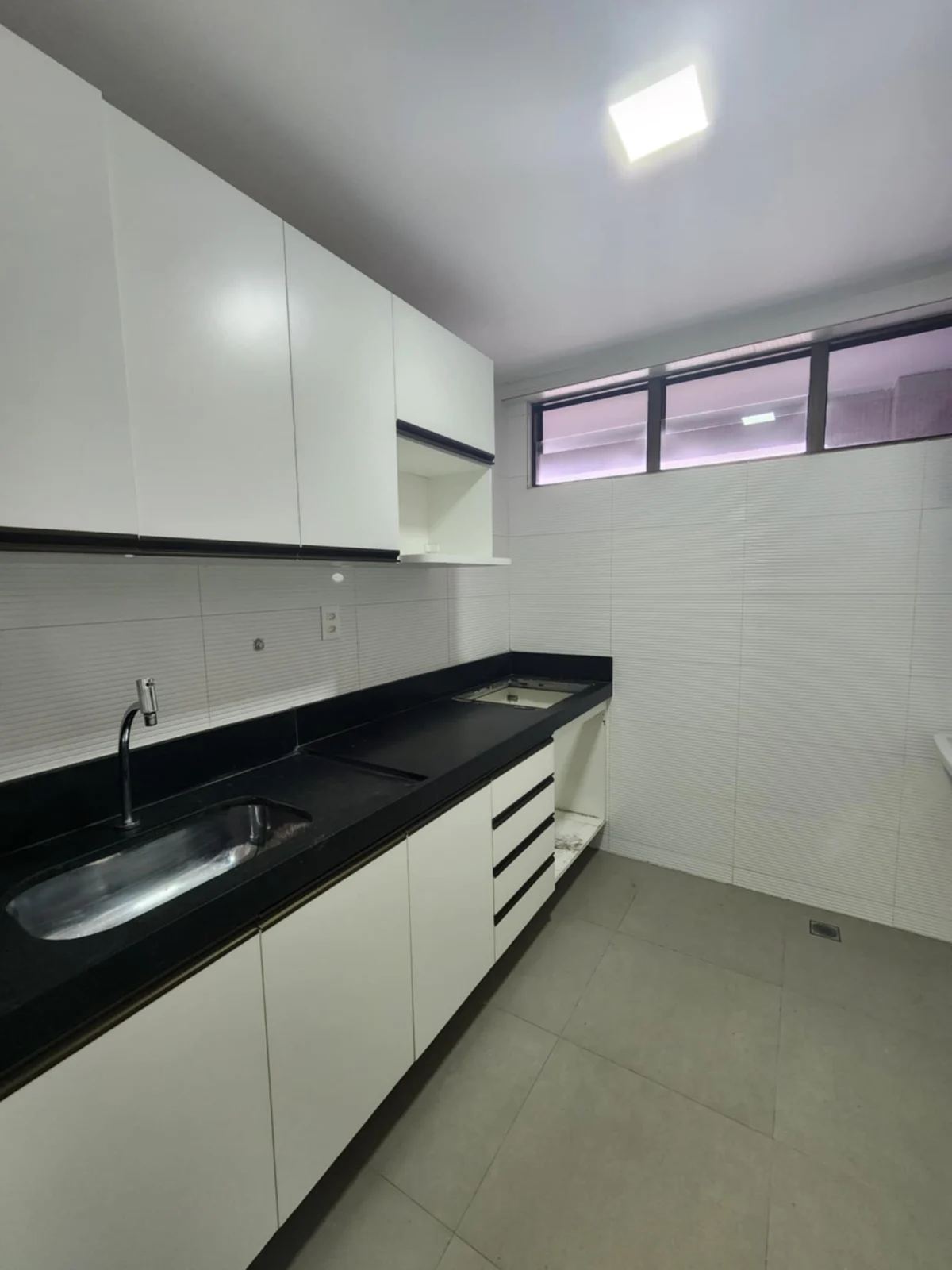 ALUGO Apartamento em Tambauzinho com 2 Quartos sendo 1 Suíte, Elevador e Lazer A Partir de R$ 3.500,00*