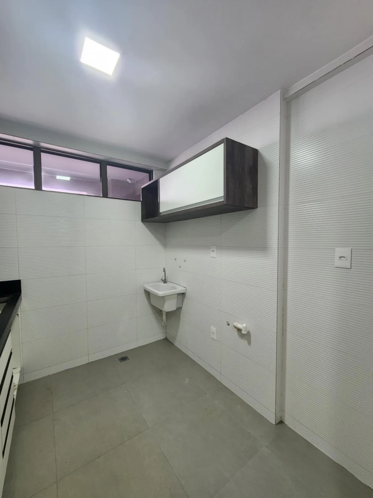 ALUGO Apartamento em Tambauzinho com 2 Quartos sendo 1 Suíte, Elevador e Lazer A Partir de R$ 3.500,00*