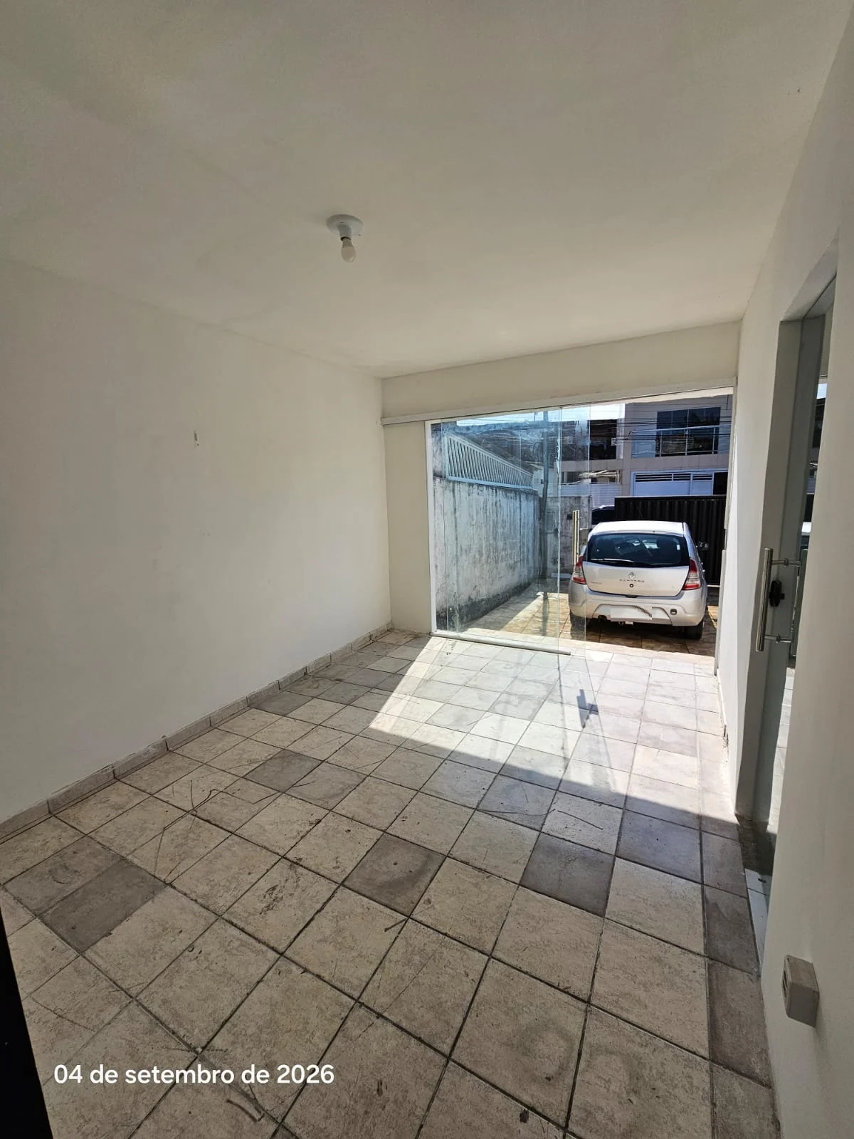 Casa em Cruz das Armas com 3 Quarto sendo 1 Suíte R$ 1.500,00*