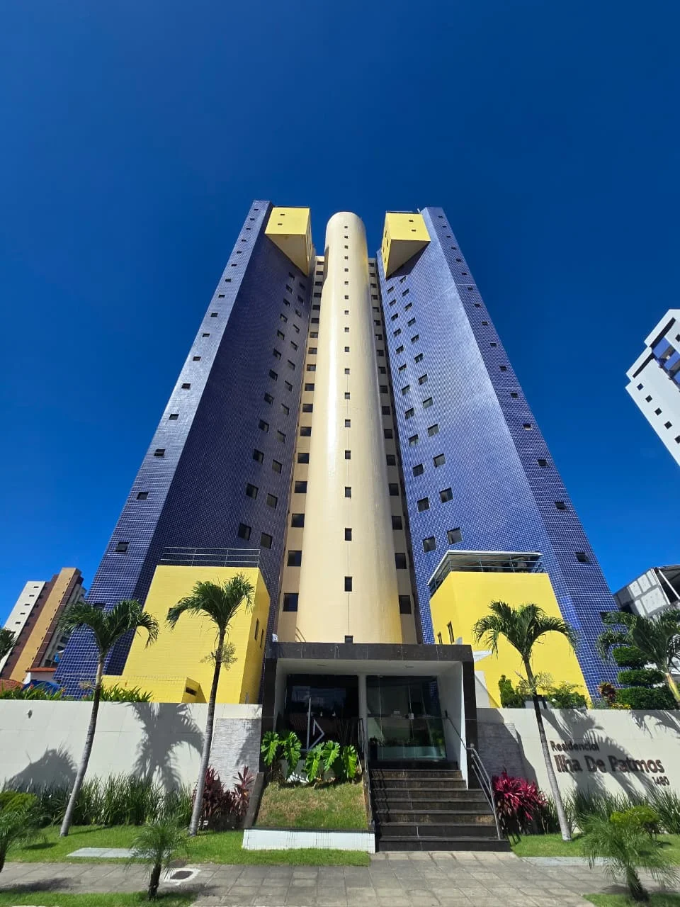 Apartamento em Manaíra com 2 Quartos sendo 1 Suíte, Elevador e Lazer