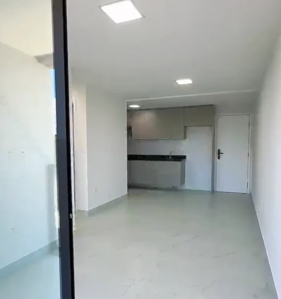 ALUGO Apartamento em Ponta de Campina com 2 Quartos sendo 1 Suíte, Elevador e Lazer R$ 3.600,00*