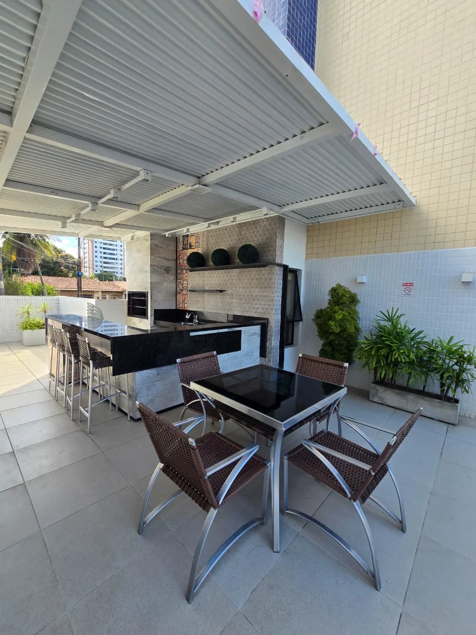 Apartamento em Manaíra com 2 Quartos sendo 1 Suíte, Elevador e Lazer