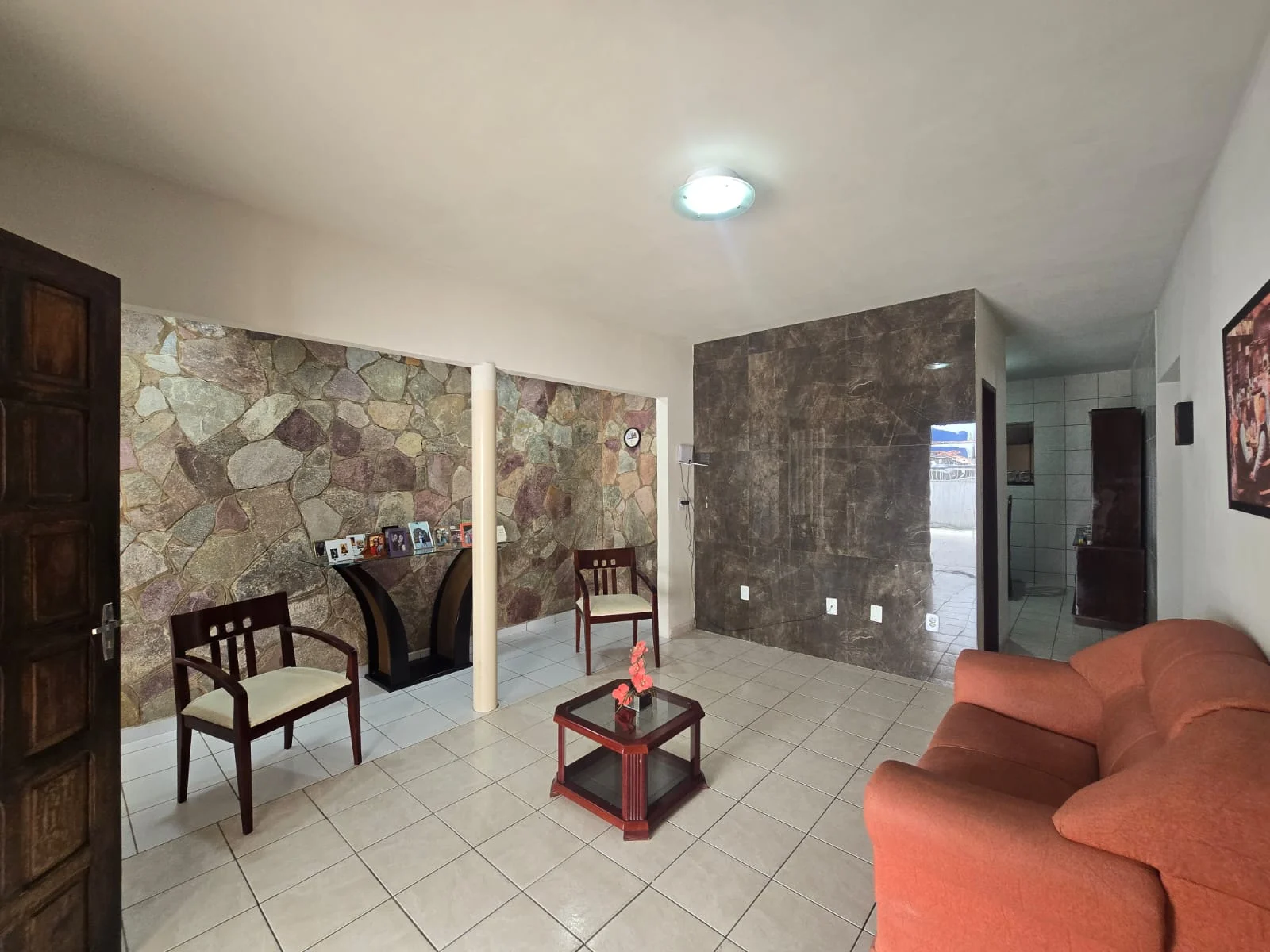 Casa no José Américo com 3 Quartos sendo 1 Suíte