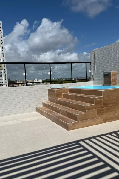 Cobertura no Aeroclube/Bessa com 2 ou 3 Quartos com Piscina