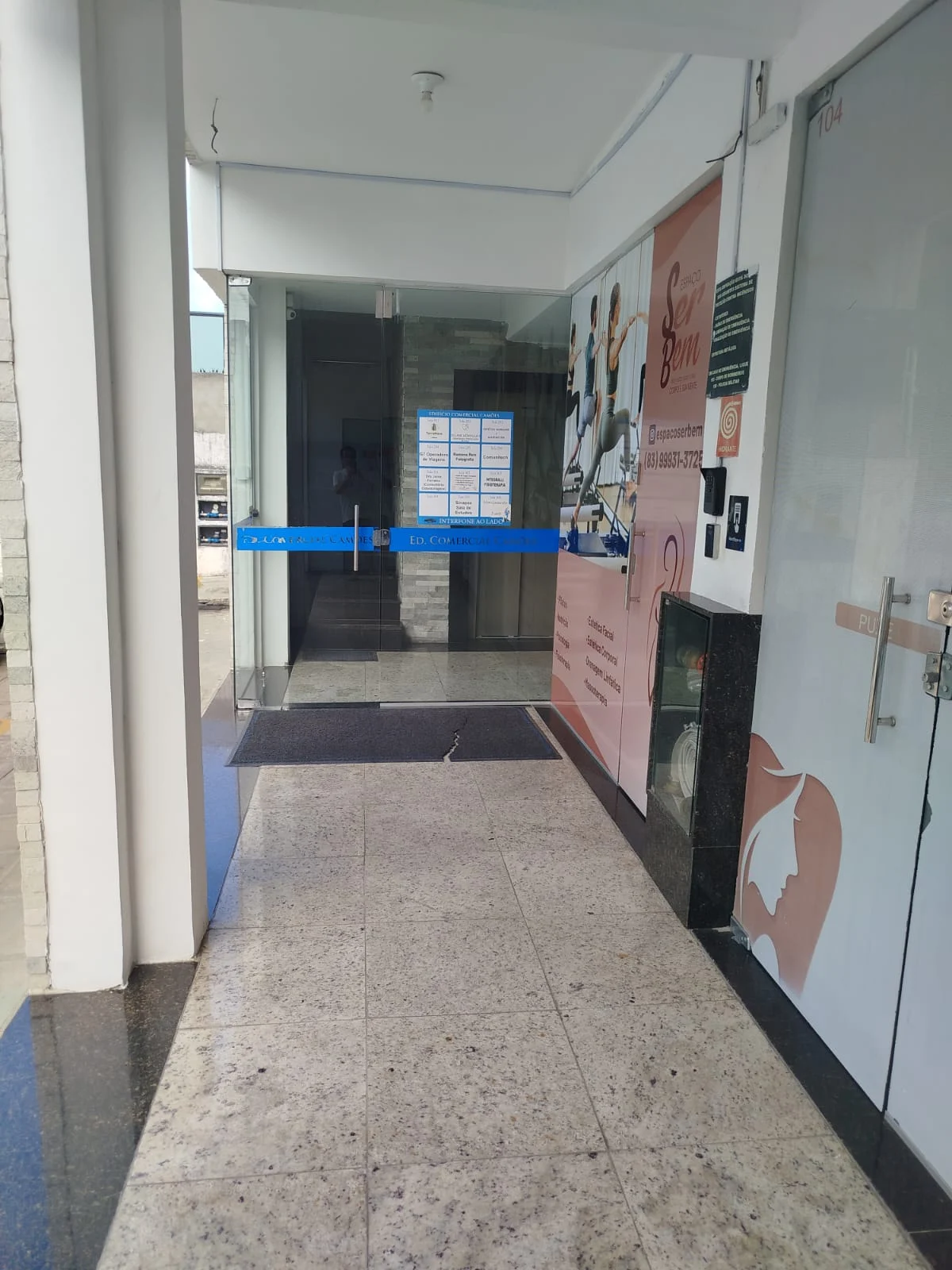 Sala Comercial no Jardim Oceania/Bessa com 42m² e Elevador