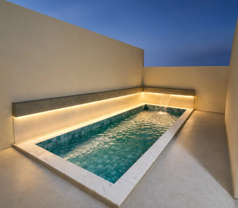 Excelente Casa em Condomínio Fechado com 3 Suítes sendo 1 Master, Piscina e Lazer Completo