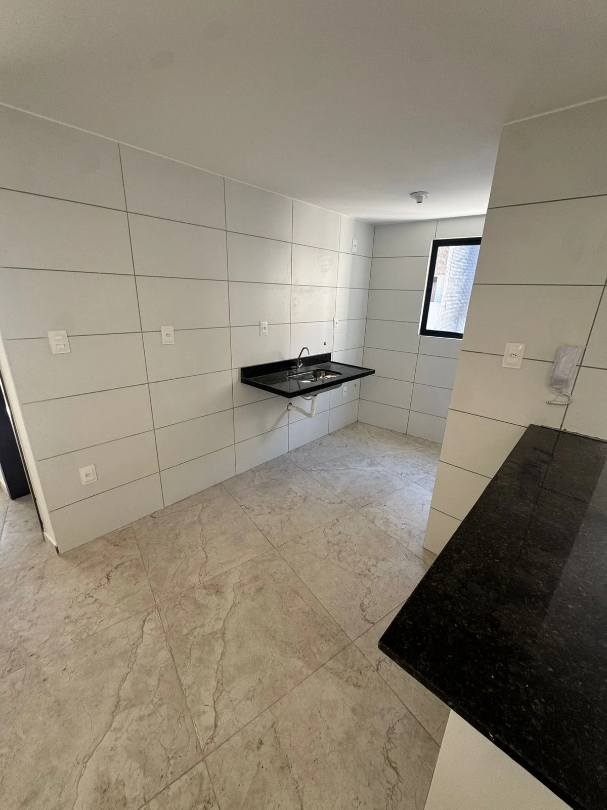 Cobertura Duplex no Bessa com 2 Quartos sendo 1 Suíte, Elevador