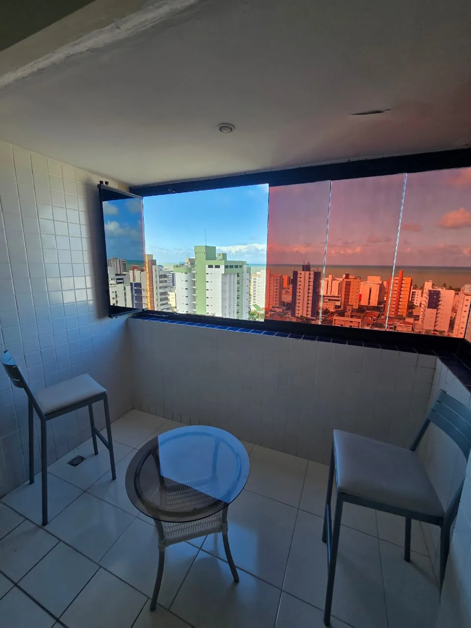 Apartamento em Manaíra com 2 Quartos sendo 1 Suíte, Elevador e Lazer