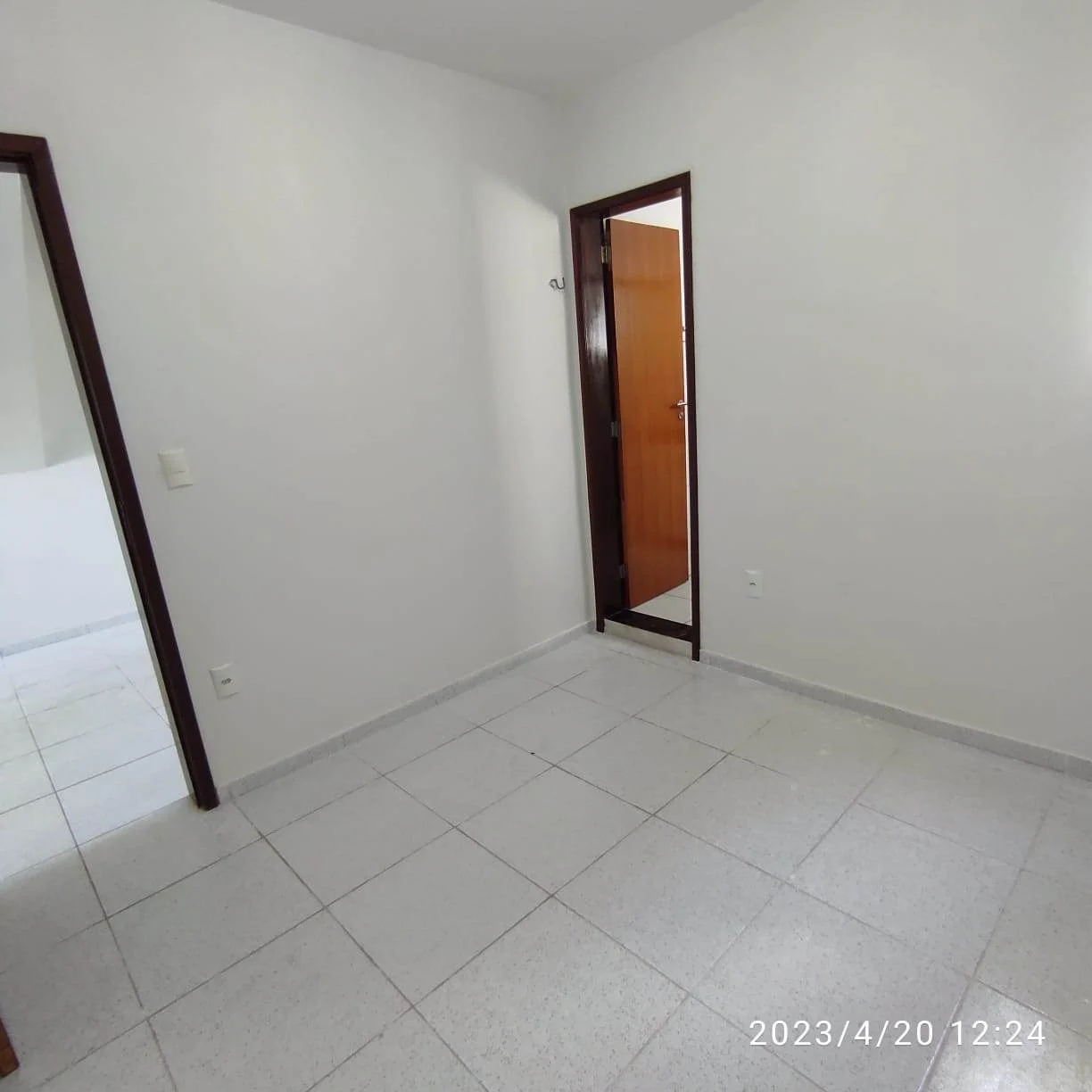 ALUGO Casa em Mangabeira com 3 Quartos sendo 1 Suíte R$ 1.500,00*