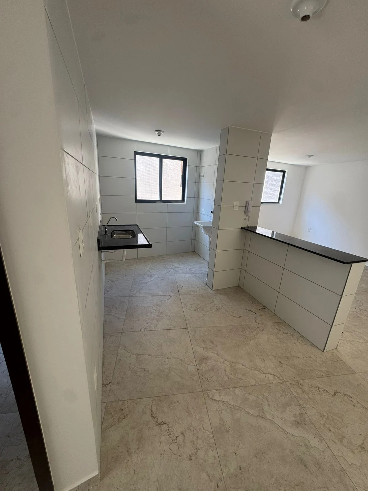 Cobertura Duplex no Bessa com 2 Quartos sendo 1 Suíte, Elevador