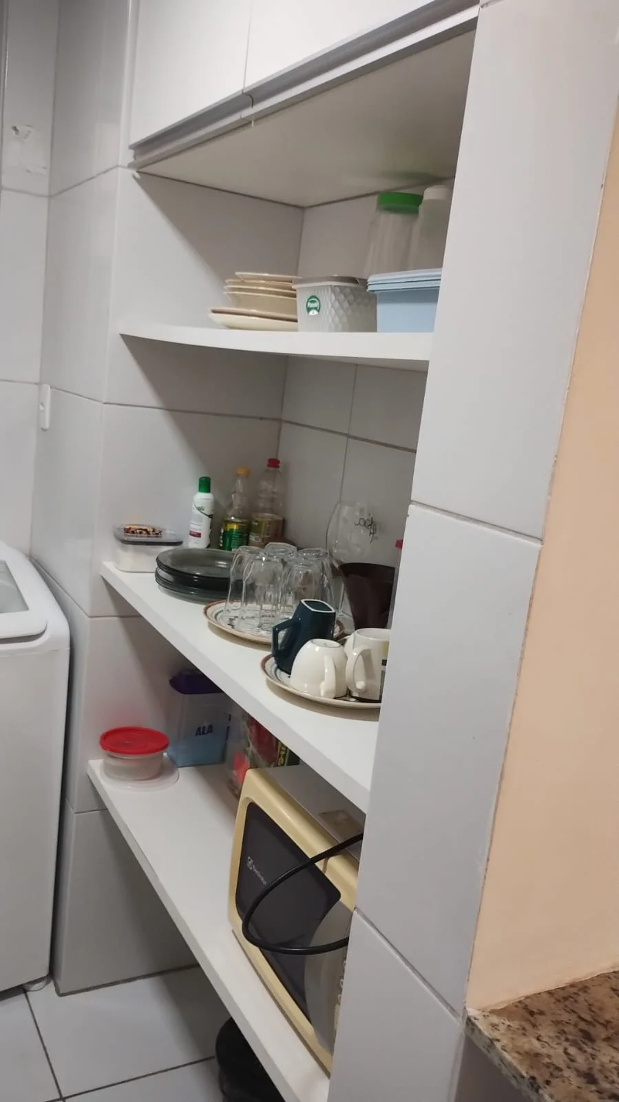 ALUGO Apartamento Mobiliado no José Américo com 2 Quartos R$ 1.800,00*