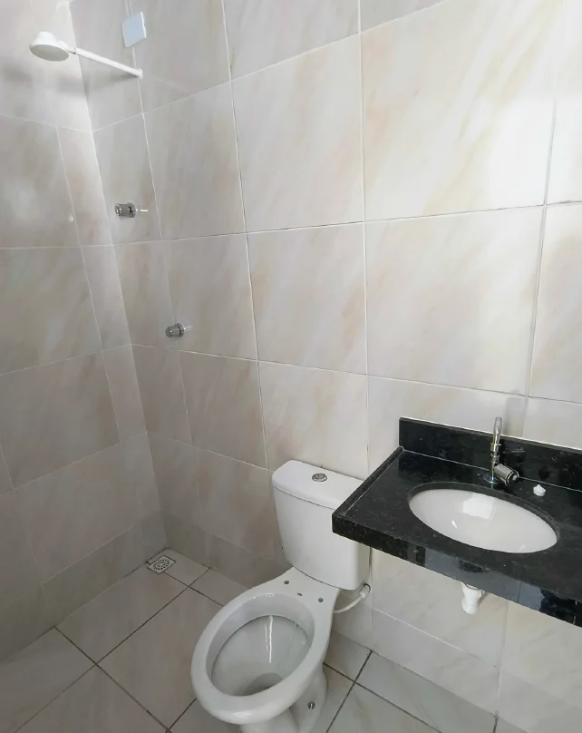 Casa em Parque do Sol/Valentina com 2 Quartos sendo 1 Suíte