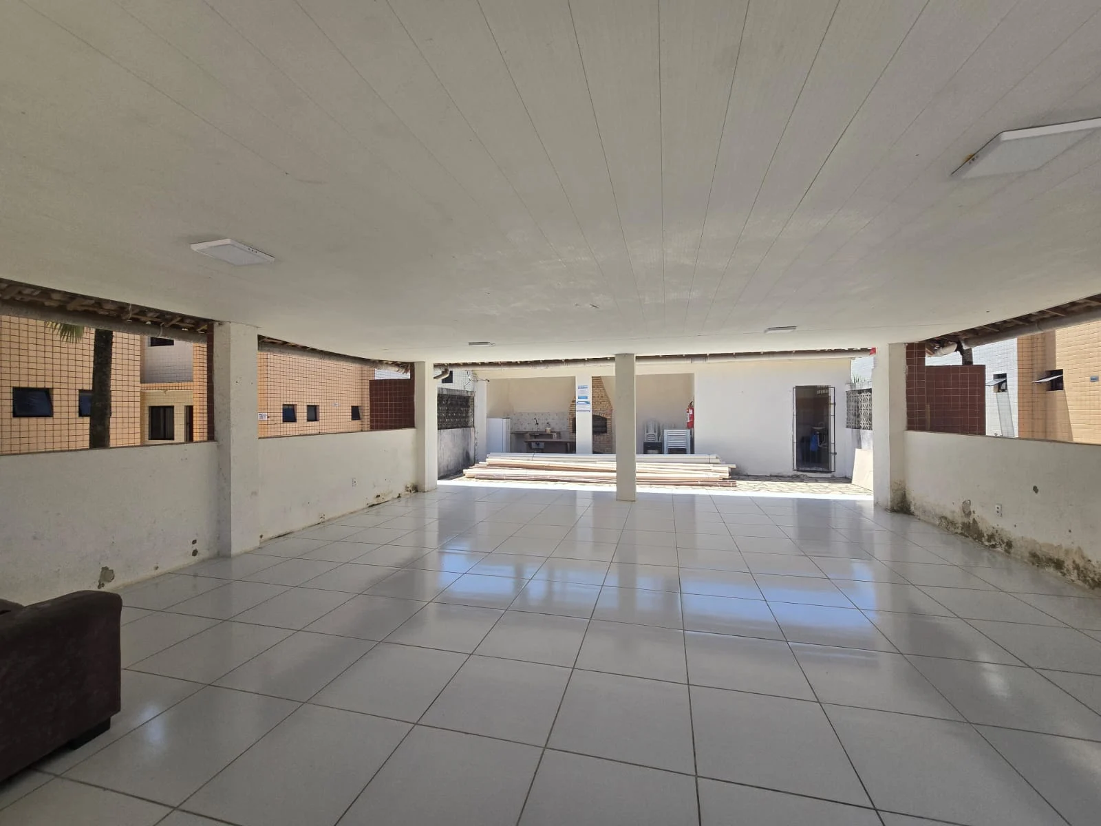 Apartamento Térreo no Bairro das Industrias com 2 Quartos com Lazer