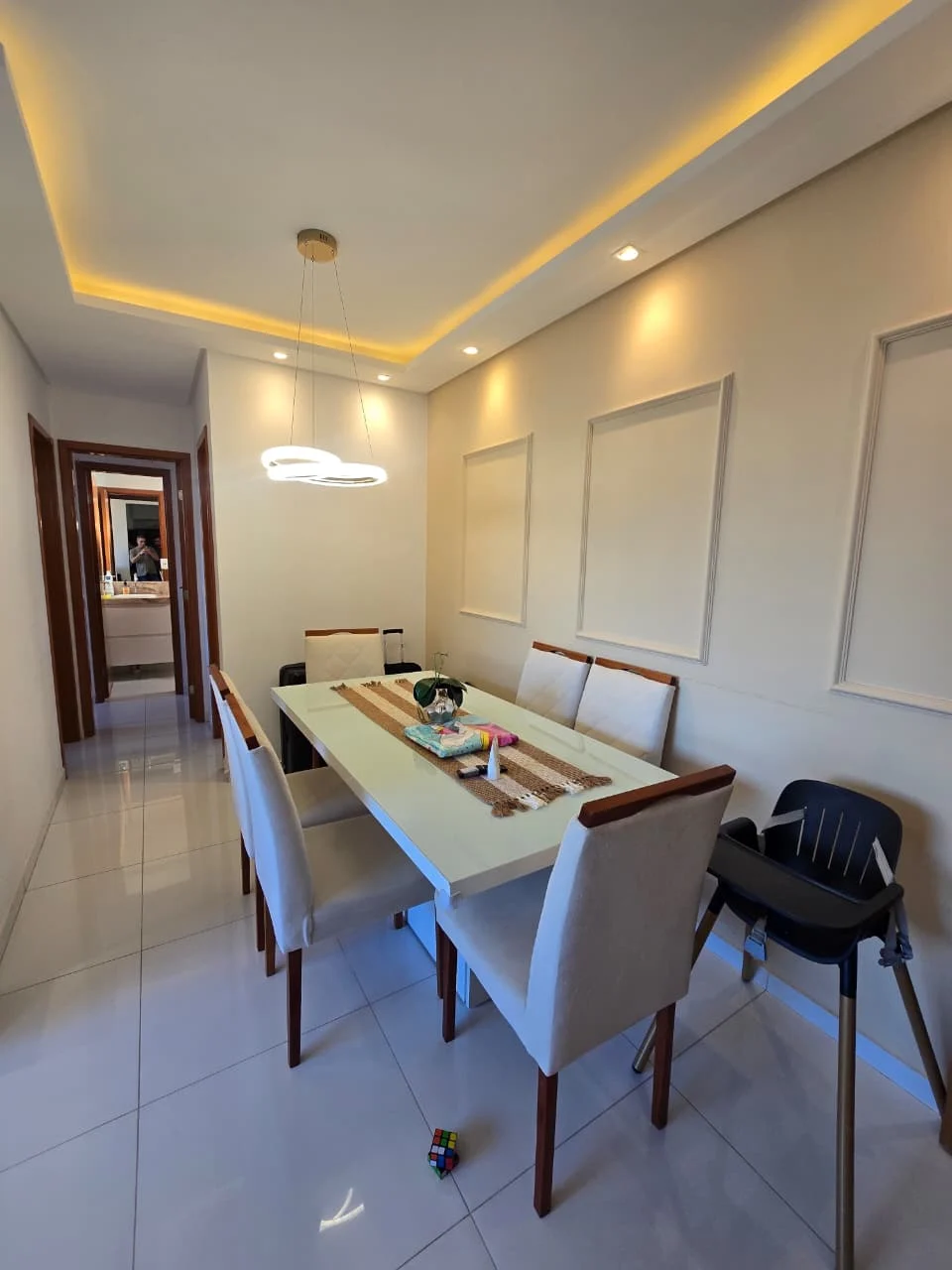 Excelente Apartamento no Portal do Sol com 2 Quartos sendo 1 Suíte, Elevador e Lazer