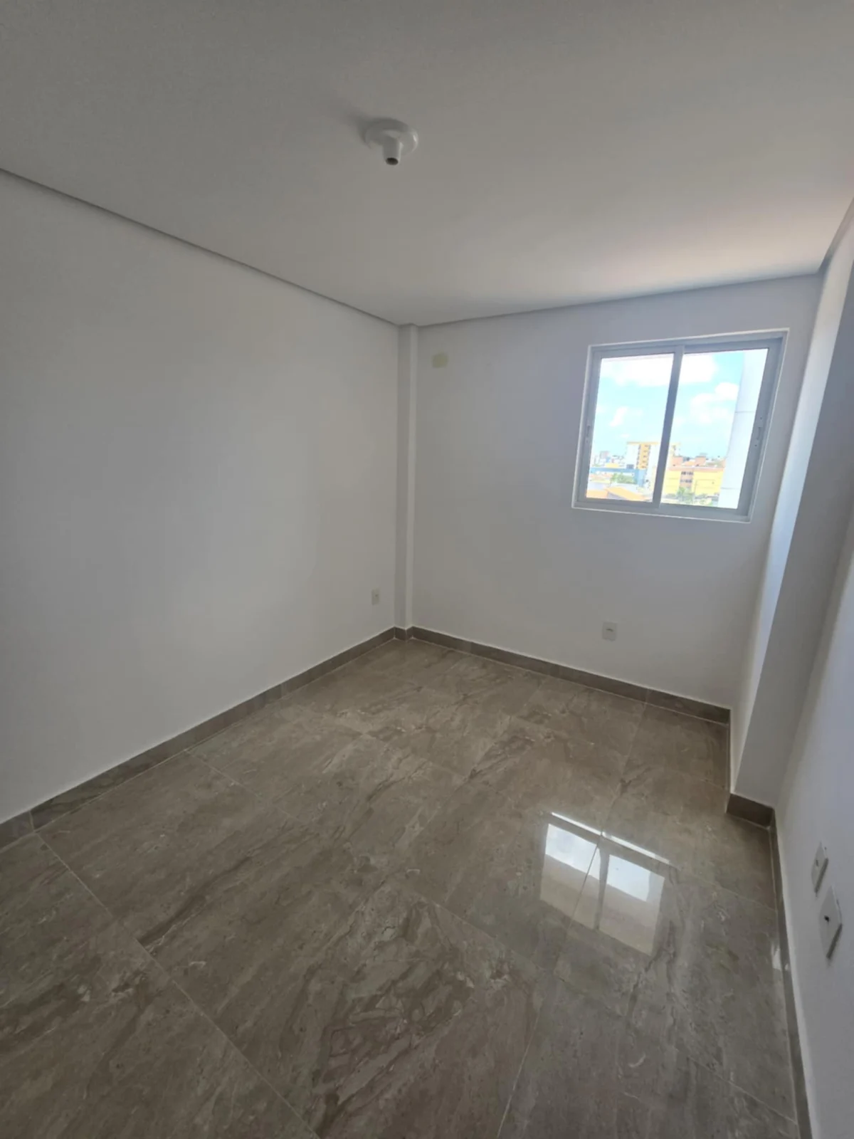 Apartamento na Principal dos Bancários com 3 Quartos sendo 1 Suíte e DCE, 2 Vagas e Lazer Completo