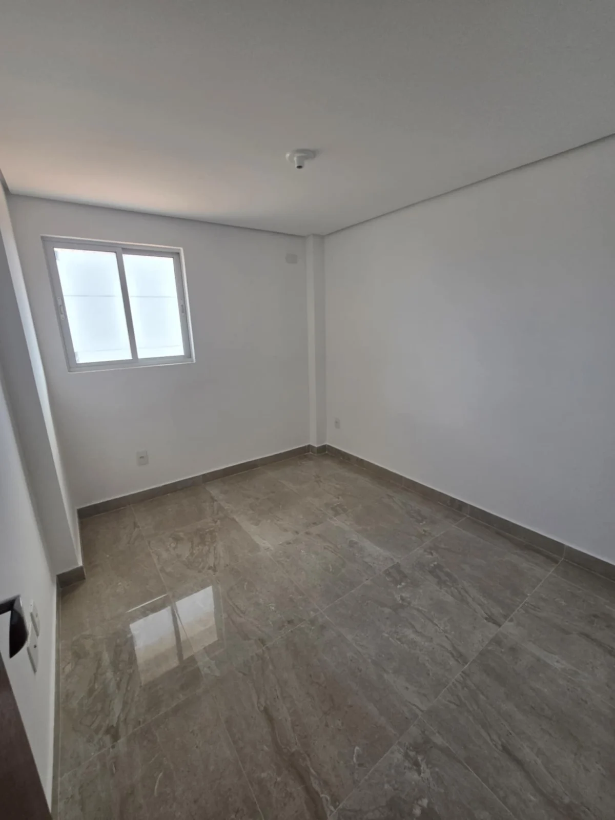 Apartamento na Principal dos Bancários com 3 Quartos sendo 1 Suíte e DCE, 2 Vagas e Lazer Completo