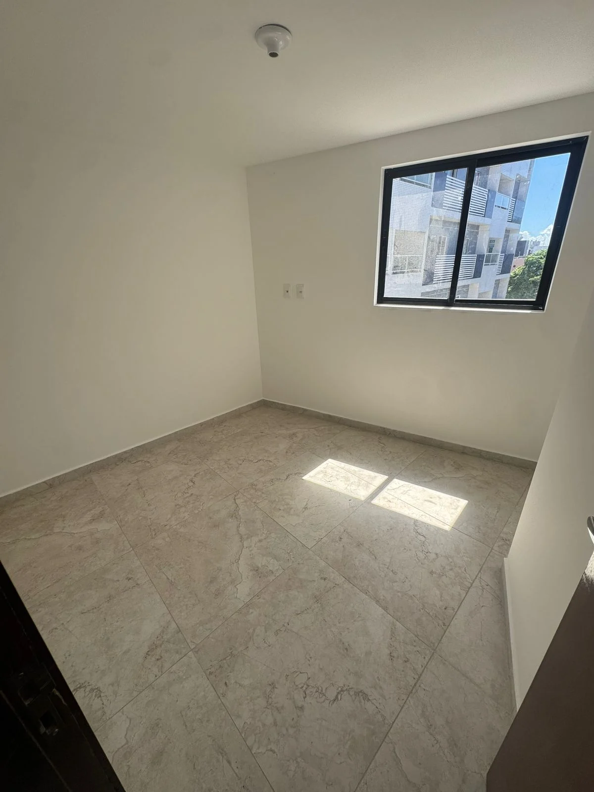 Cobertura Duplex no Bessa com 2 Quartos sendo 1 Suíte, Elevador