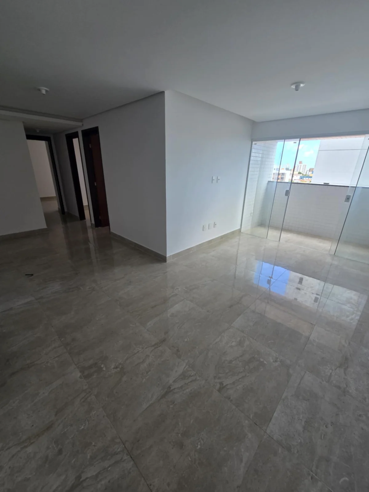 Apartamento na Principal dos Bancários com 3 Quartos sendo 1 Suíte e DCE, 2 Vagas e Lazer Completo
